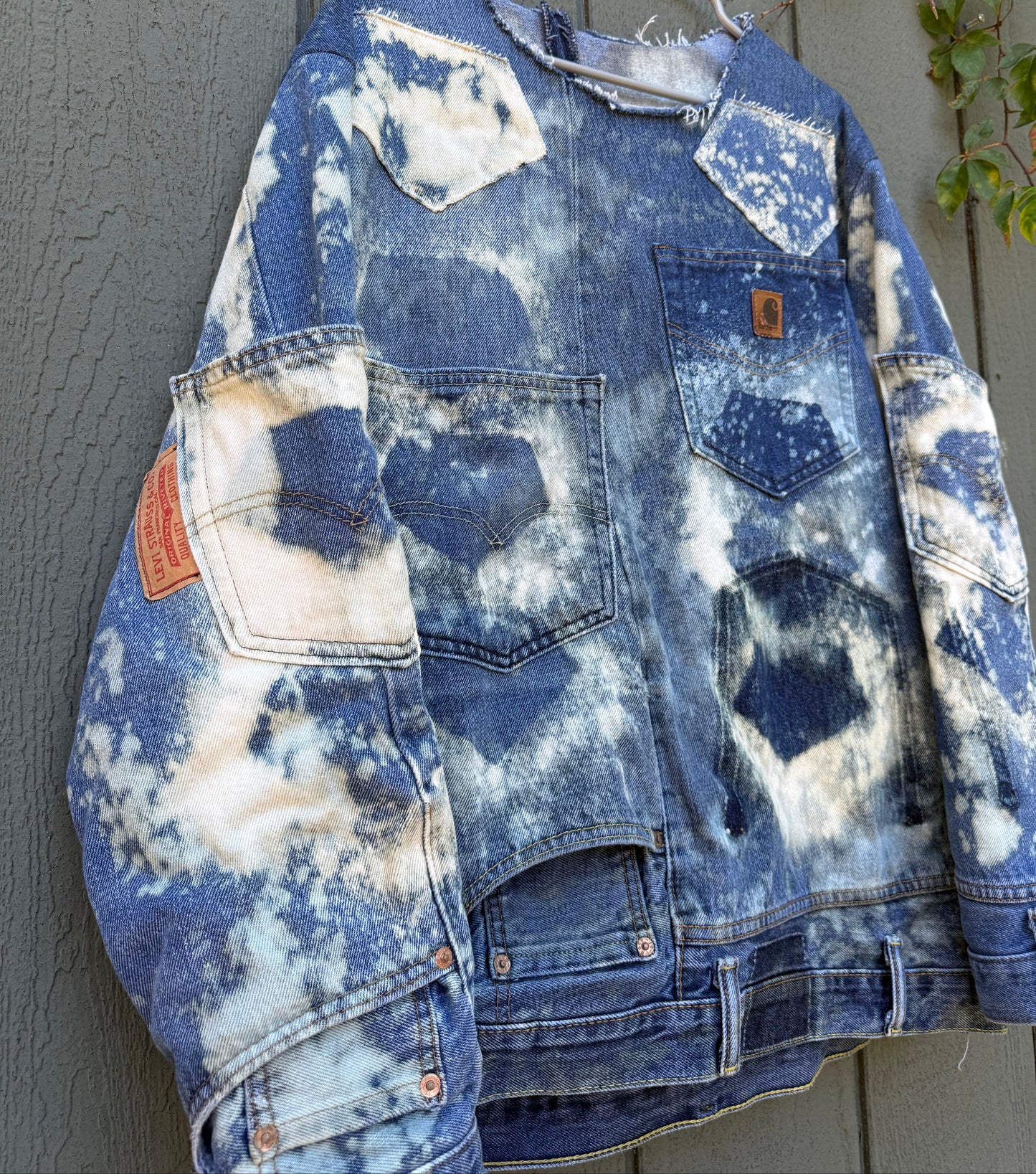 Carhartt / Levi’s Bleached mens top